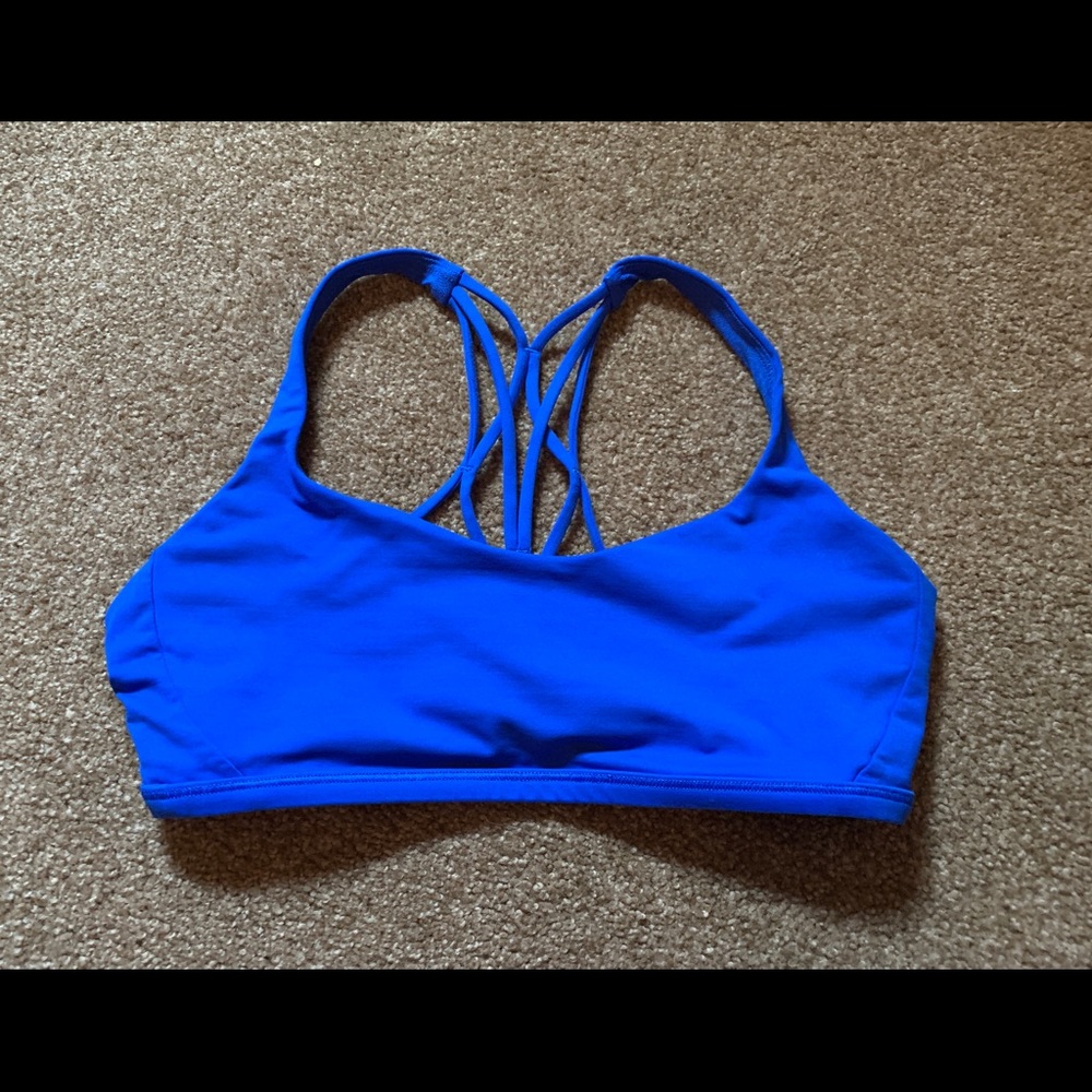 Lululemon sports bra